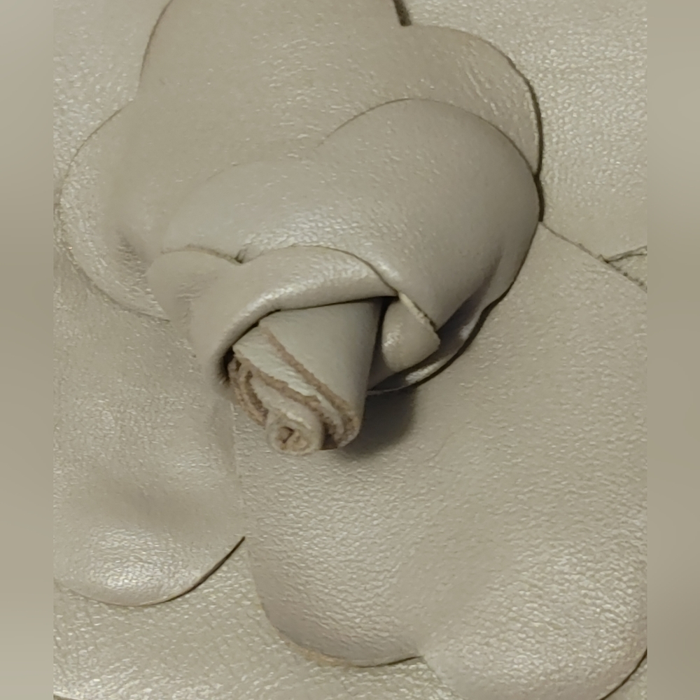 Patricia Nash Cassini Wristlet/Clutch - Picture 4 of 6